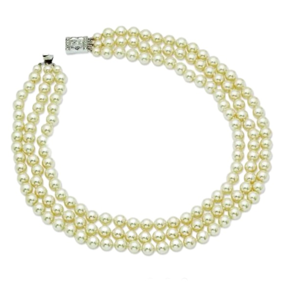 JBK Faux Cream Pearls - Picture 3 of 9